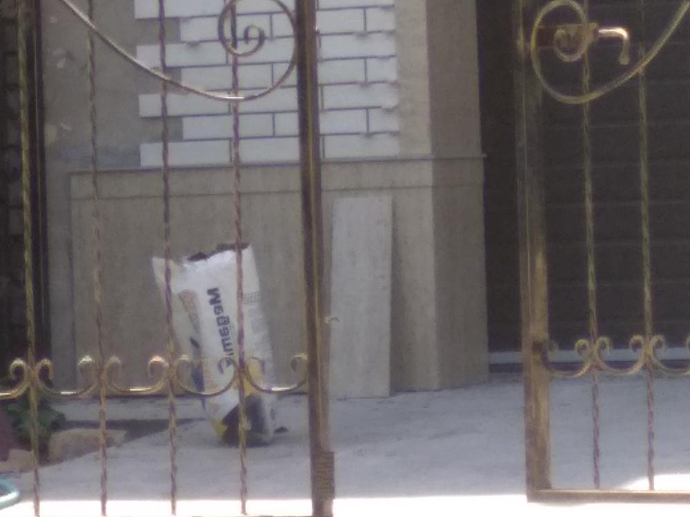 Зависит от многих факторов. Кафельщик Ташкента.
