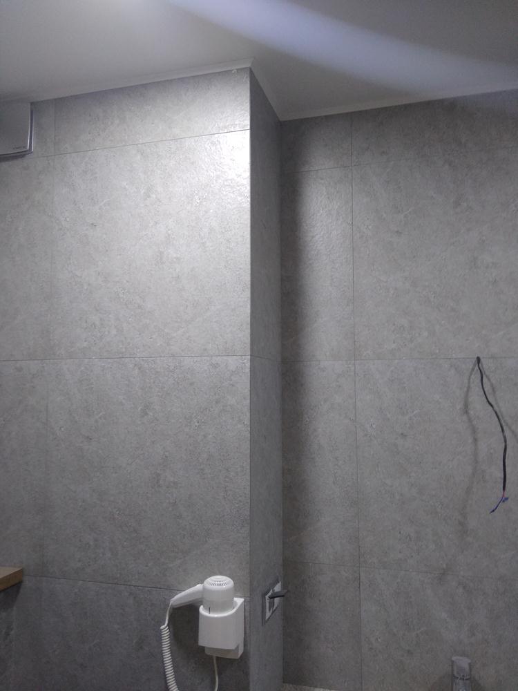 Снимки ванной комнаты в этой же квартире.
